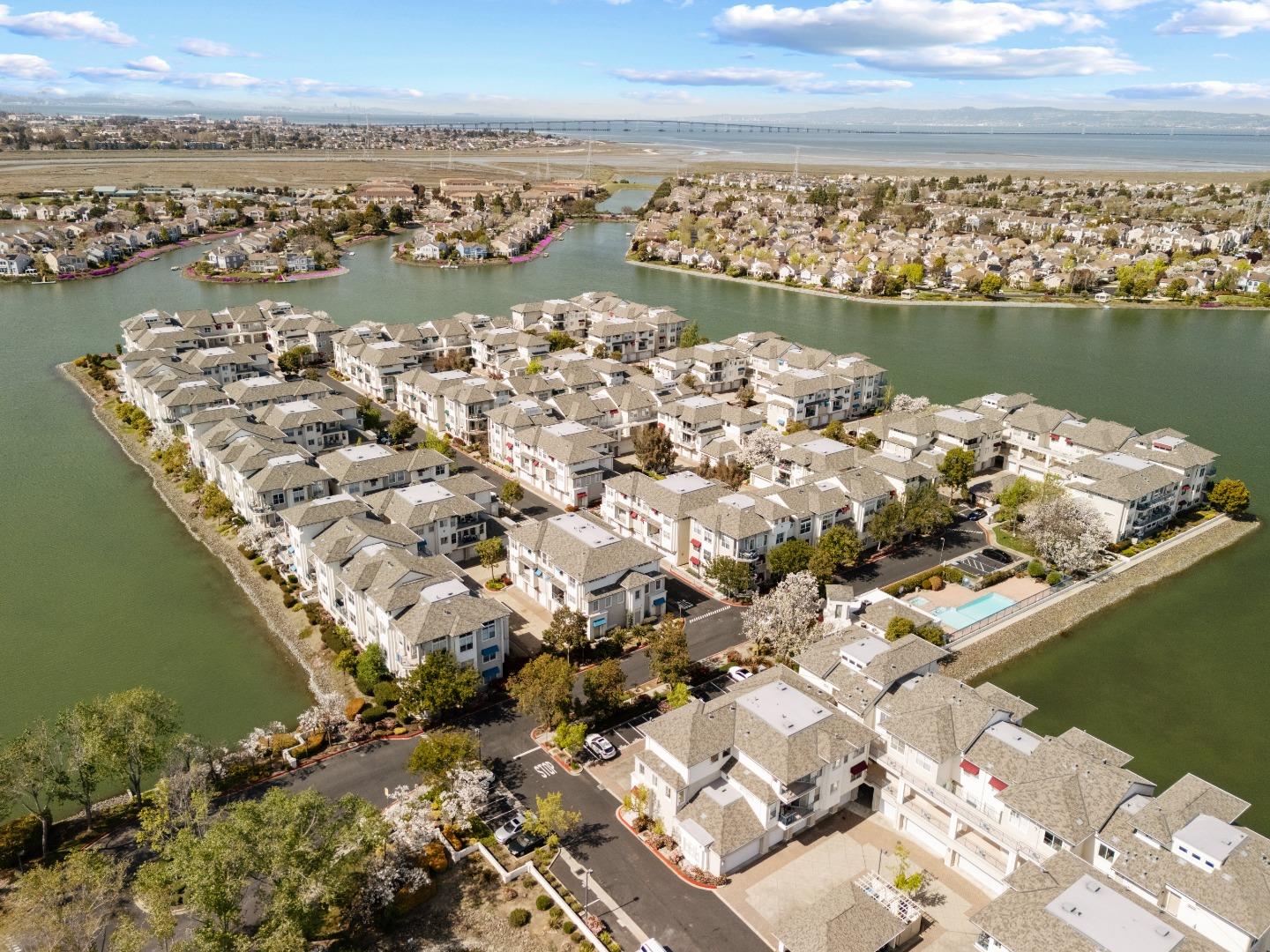 Detail Gallery Image 29 of 32 For 700 Baltic Cir #728,  Redwood City,  CA 94065 - 2 Beds | 2 Baths
