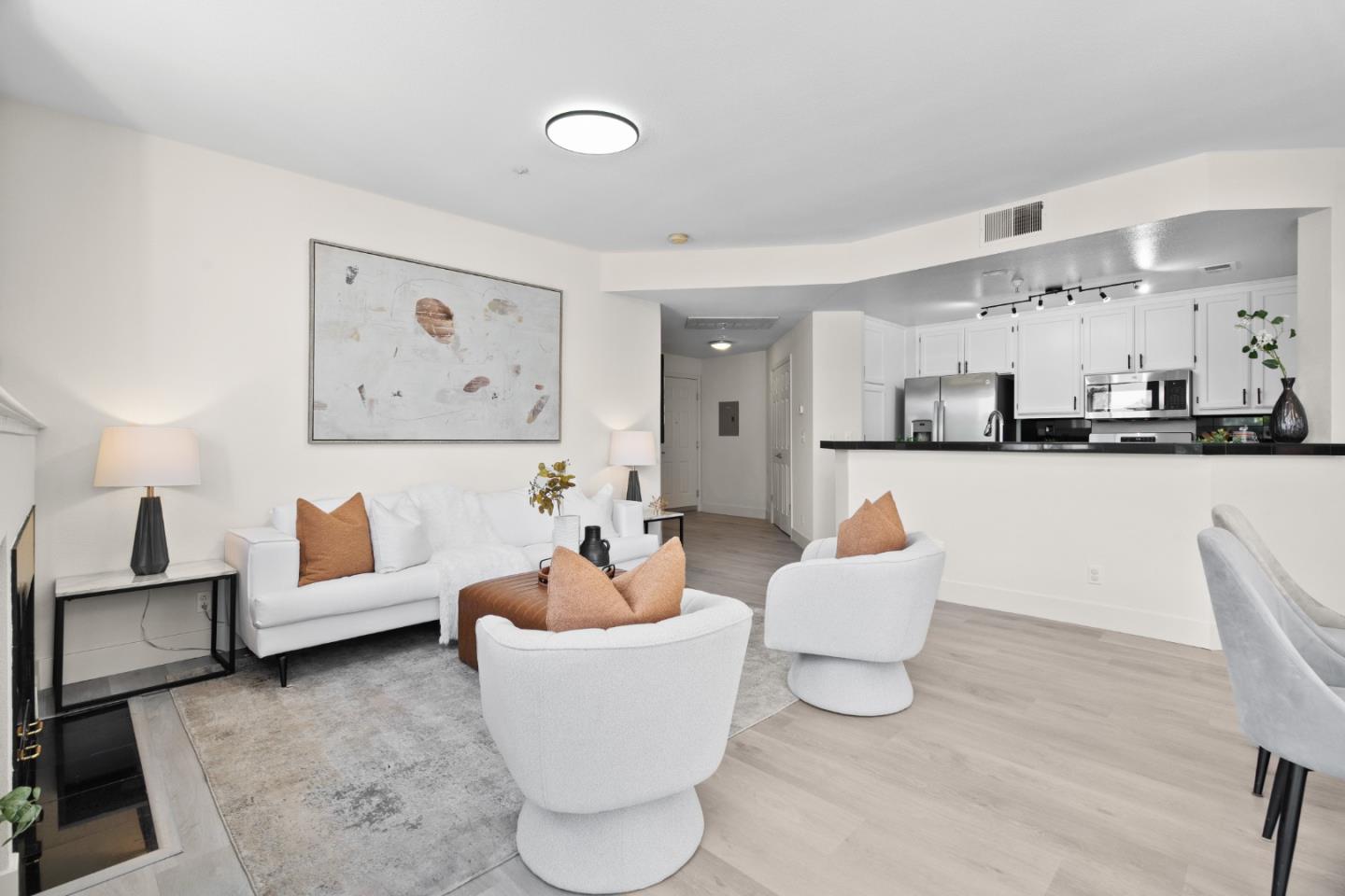 Detail Gallery Image 3 of 32 For 700 Baltic Cir #728,  Redwood City,  CA 94065 - 2 Beds | 2 Baths