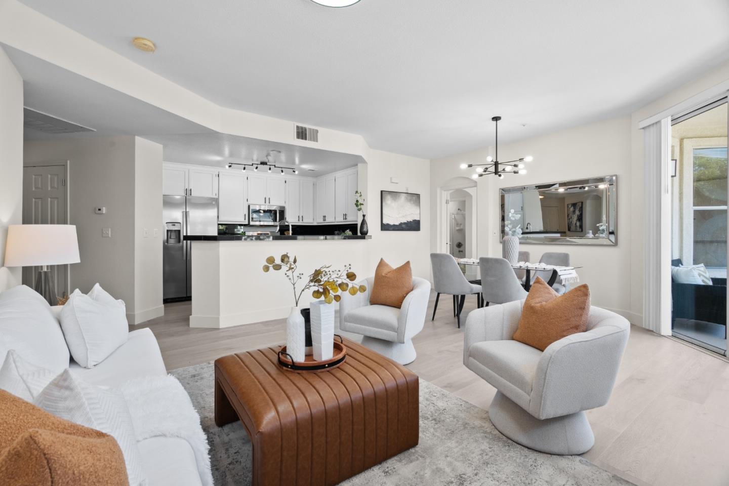 Detail Gallery Image 4 of 32 For 700 Baltic Cir #728,  Redwood City,  CA 94065 - 2 Beds | 2 Baths