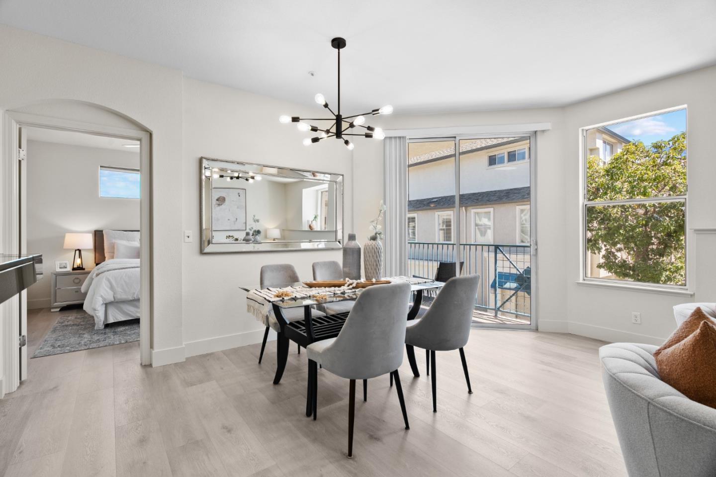 Detail Gallery Image 6 of 32 For 700 Baltic Cir #728,  Redwood City,  CA 94065 - 2 Beds | 2 Baths