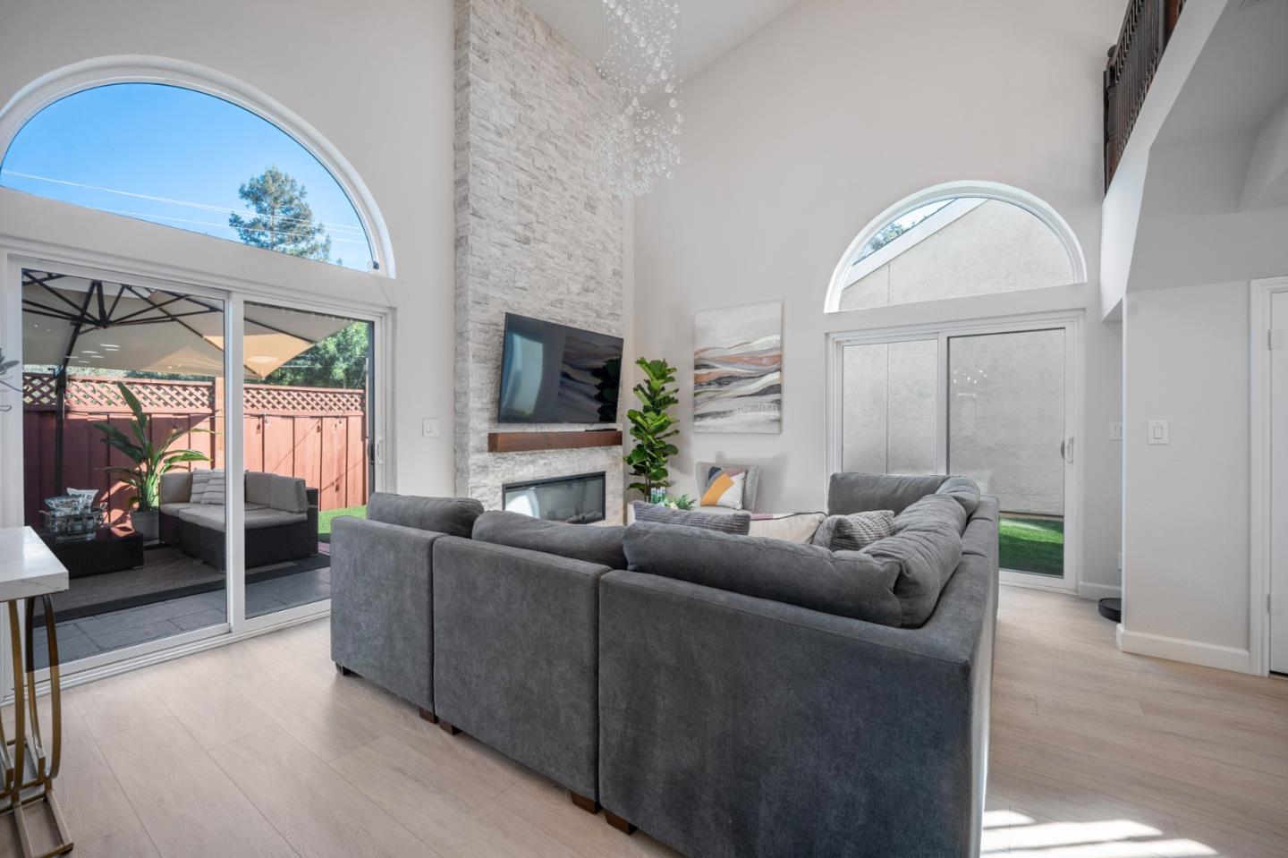 Detail Gallery Image 10 of 32 For 945 Oak Park Dr, Morgan Hill,  CA 95037 - 3 Beds | 2/1 Baths