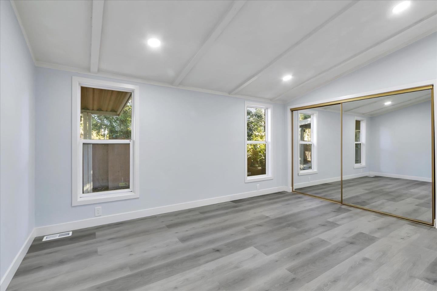 Detail Gallery Image 6 of 14 For 750 Millstream Dr #750,  San Jose,  CA 95125 - 2 Beds | 2 Baths