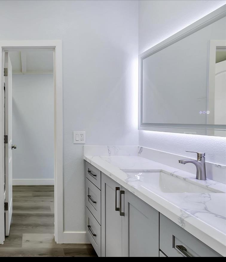Detail Gallery Image 8 of 14 For 750 Millstream Dr #750,  San Jose,  CA 95125 - 2 Beds | 2 Baths