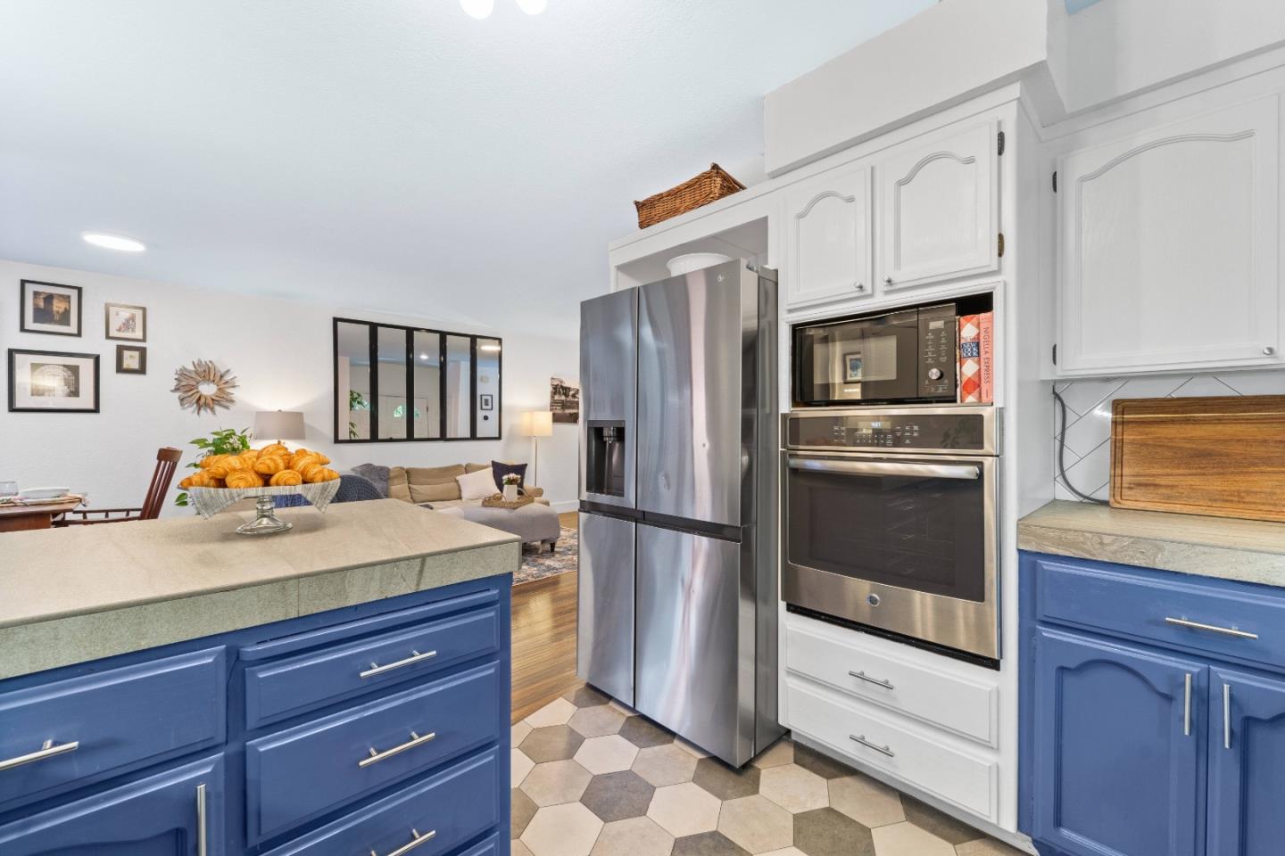 Detail Gallery Image 7 of 36 For 2226 Los Gatos Almaden Rd, San Jose,  CA 95124 - 3 Beds | 3 Baths