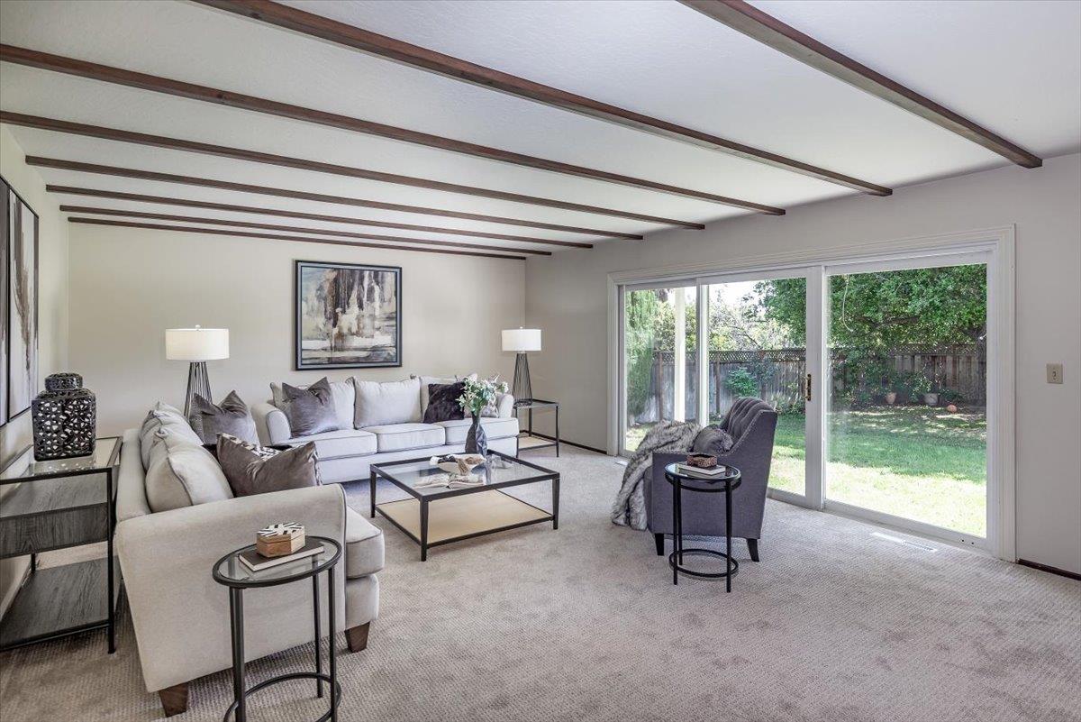 Detail Gallery Image 10 of 37 For 13902 Malcom Ave, Saratoga,  CA 95070 - 6 Beds | 3/1 Baths