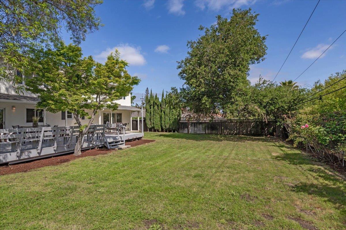 Detail Gallery Image 29 of 37 For 13902 Malcom Ave, Saratoga,  CA 95070 - 6 Beds | 3/1 Baths