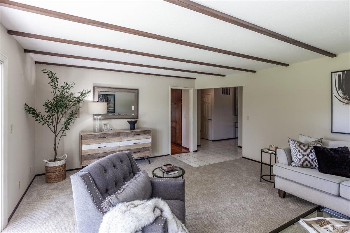 Detail Gallery Image 5 of 37 For 13902 Malcom Ave, Saratoga,  CA 95070 - 6 Beds | 3/1 Baths