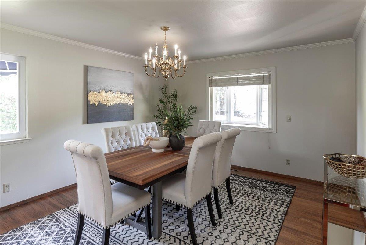 Detail Gallery Image 8 of 37 For 13902 Malcom Ave, Saratoga,  CA 95070 - 6 Beds | 3/1 Baths