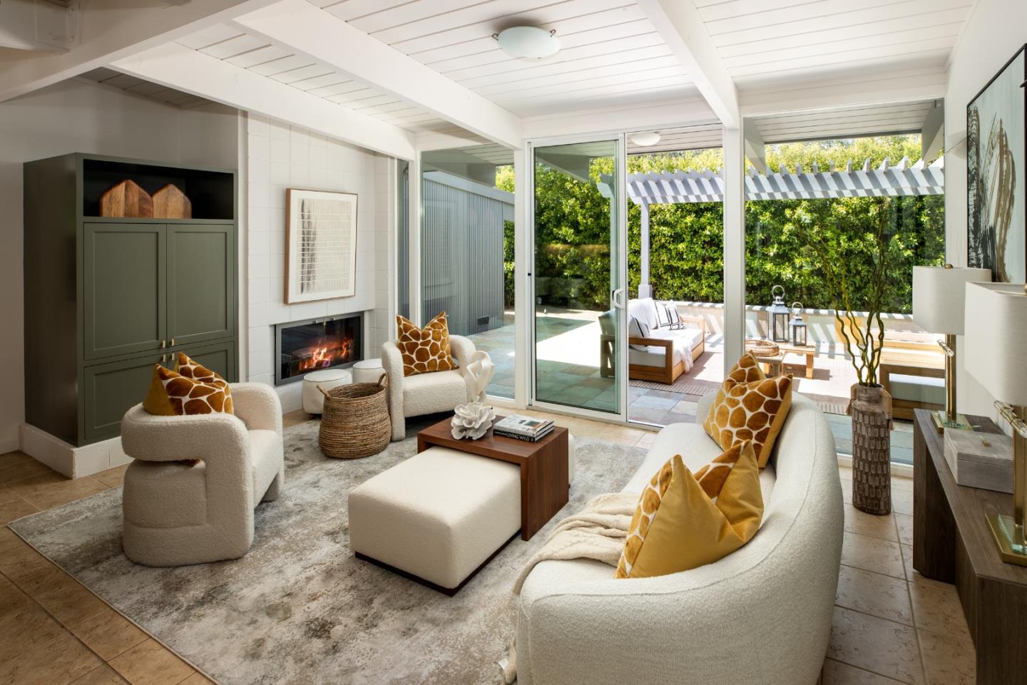 Detail Gallery Image 5 of 27 For 801 Talisman Dr, Palo Alto,  CA 94303 - 4 Beds | 3 Baths