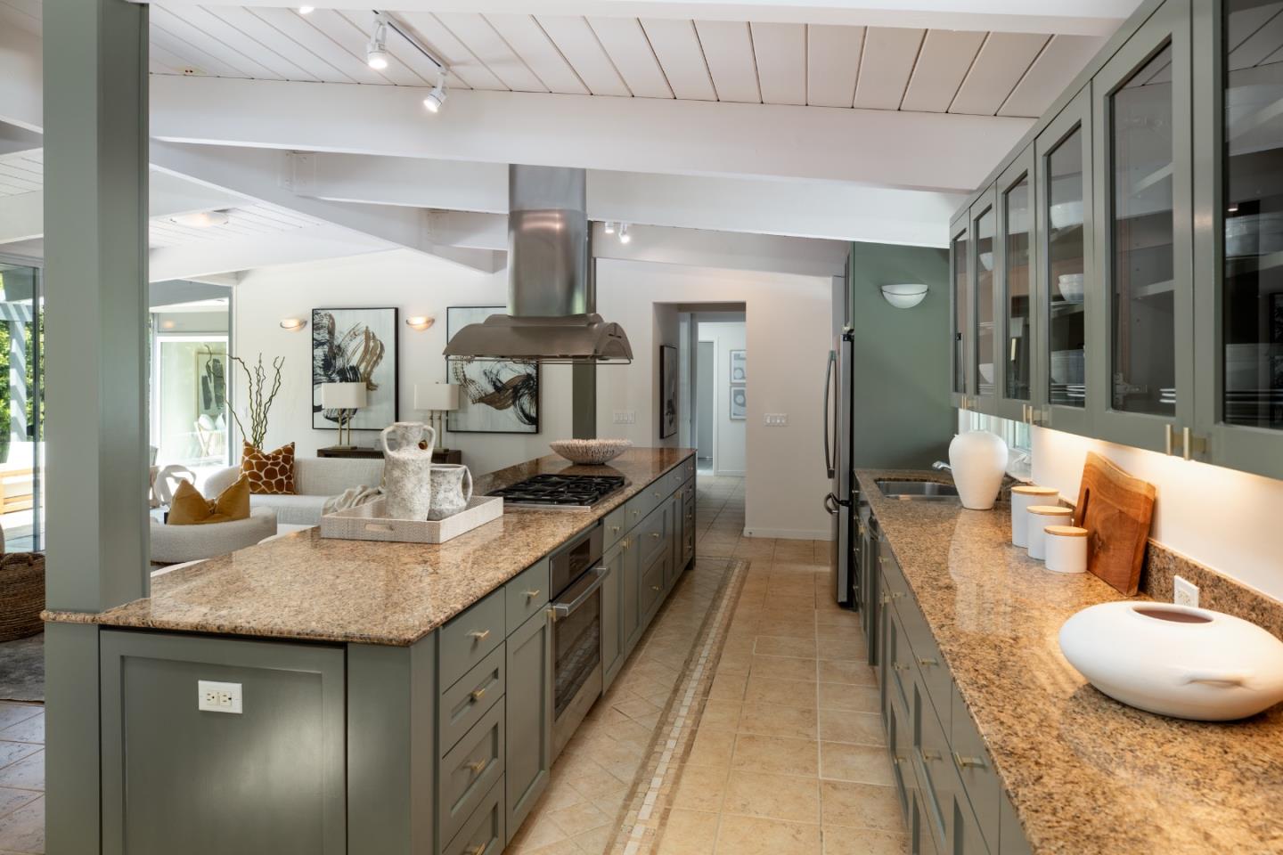 Detail Gallery Image 9 of 27 For 801 Talisman Dr, Palo Alto,  CA 94303 - 4 Beds | 3 Baths