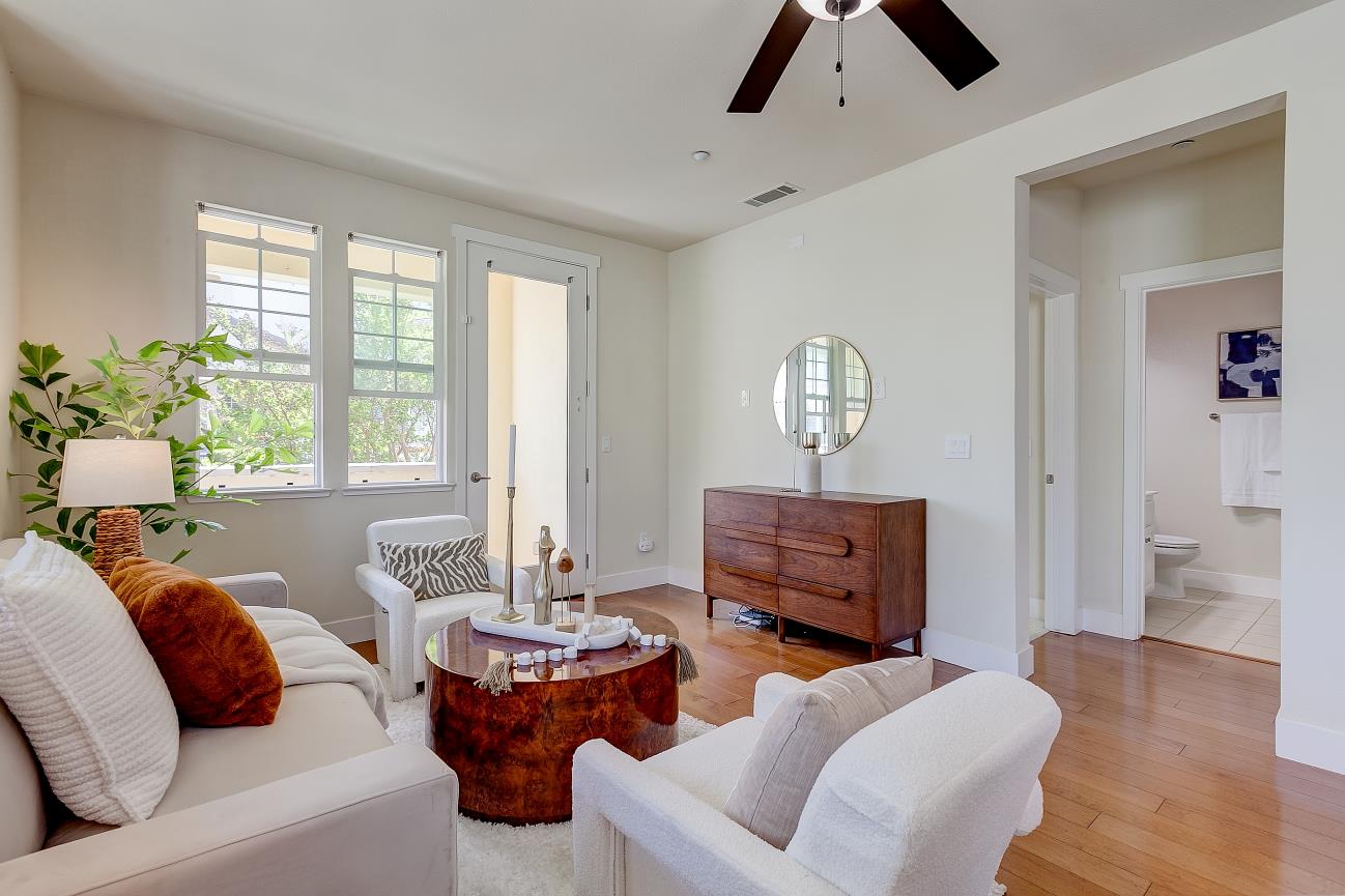 Detail Gallery Image 3 of 23 For 416 Topaz Ter, Sunnyvale,  CA 94089 - 3 Beds | 3 Baths