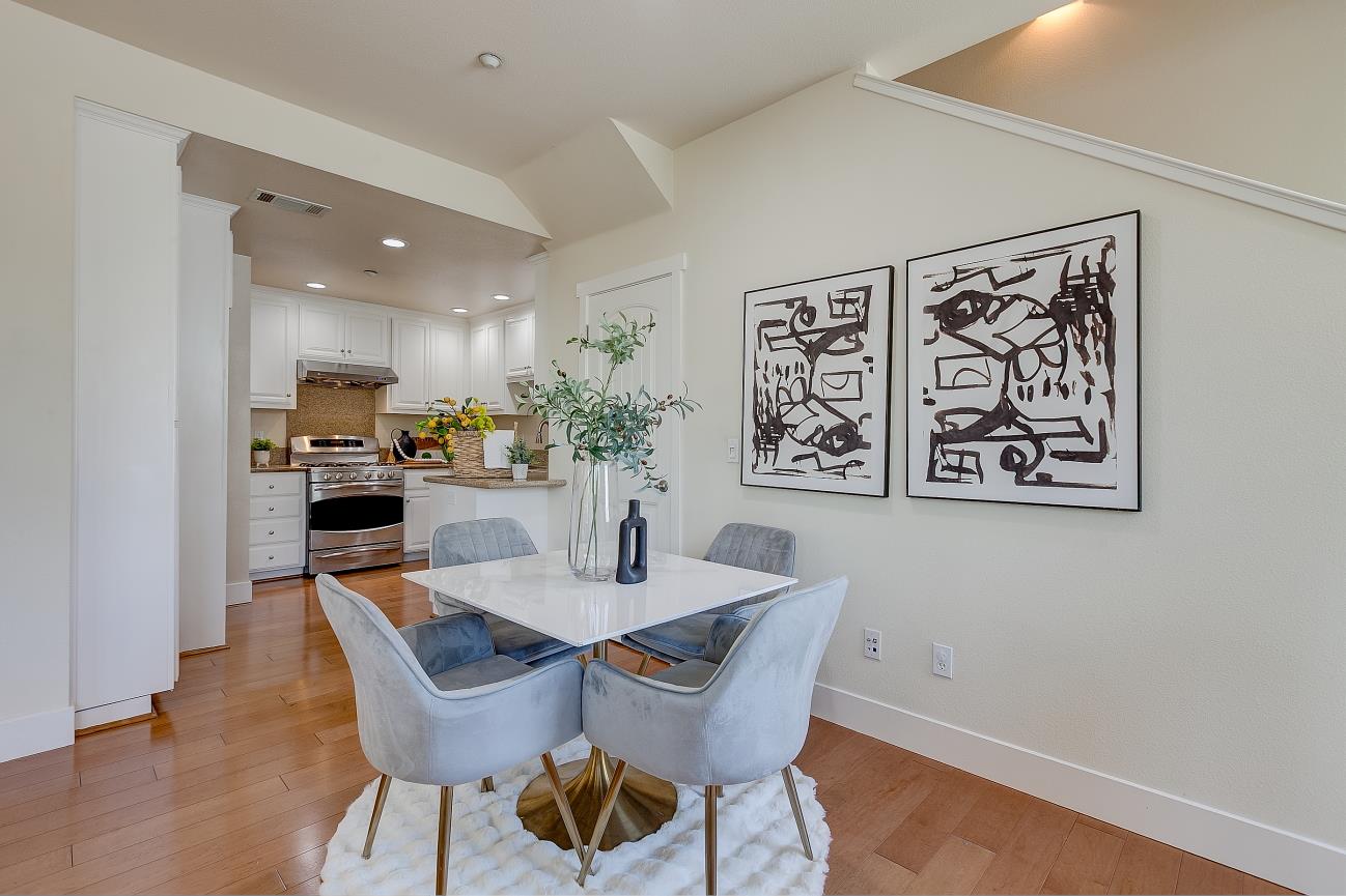 Detail Gallery Image 6 of 23 For 416 Topaz Ter, Sunnyvale,  CA 94089 - 3 Beds | 3 Baths