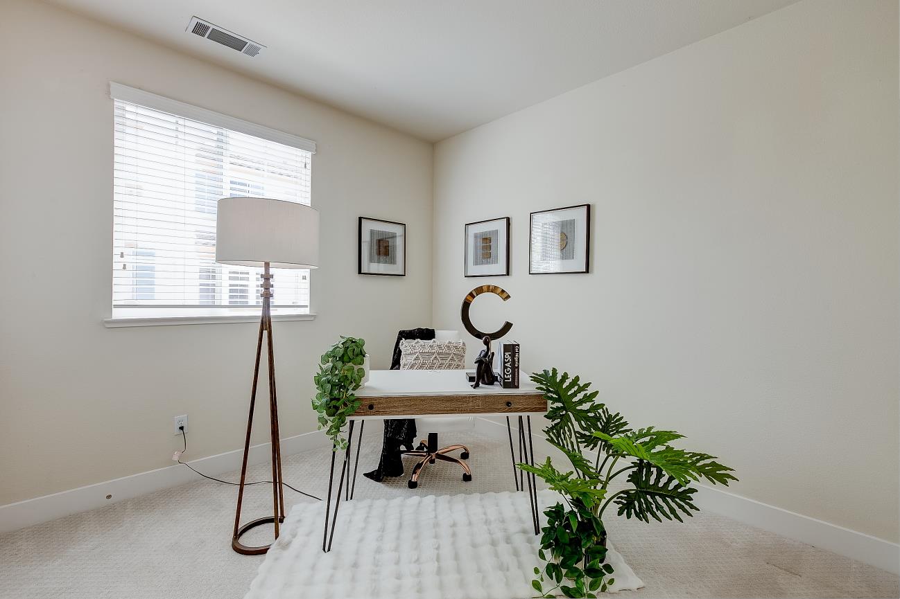 Detail Gallery Image 9 of 23 For 416 Topaz Ter, Sunnyvale,  CA 94089 - 3 Beds | 3 Baths