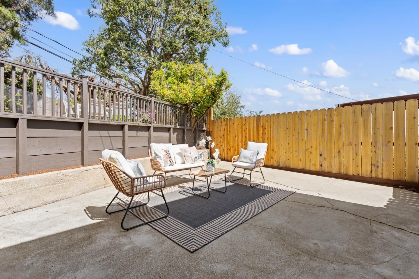 Detail Gallery Image 34 of 43 For 1320 Hull Dr, San Carlos,  CA 94070 - 4 Beds | 3 Baths