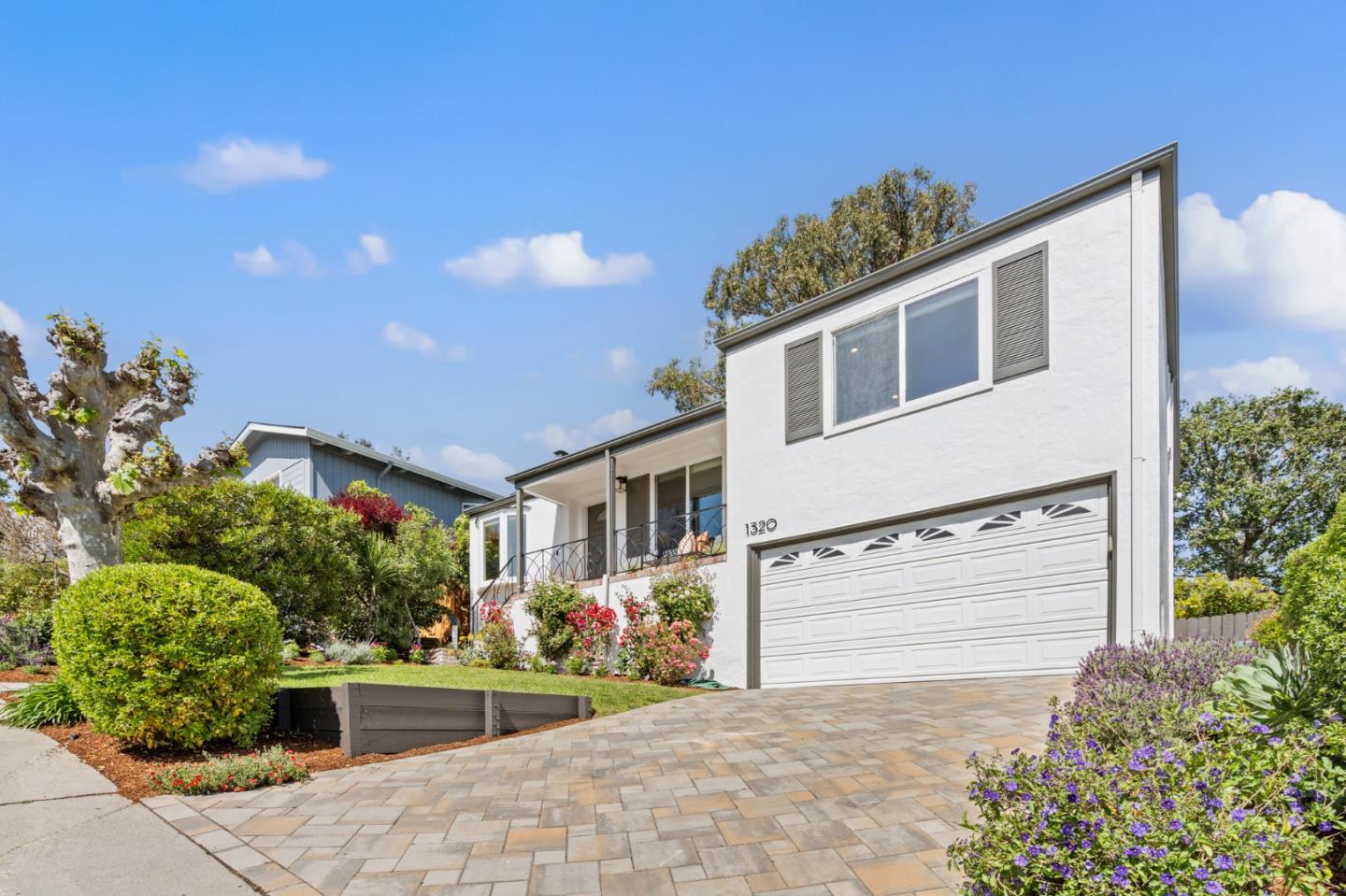 Detail Gallery Image 37 of 43 For 1320 Hull Dr, San Carlos,  CA 94070 - 4 Beds | 3 Baths