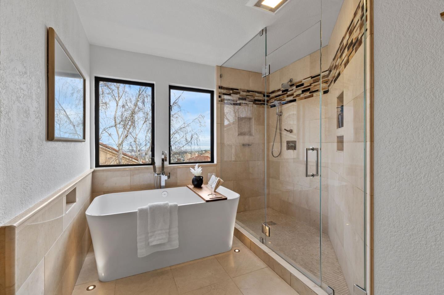 Detail Gallery Image 23 of 62 For 9 Mayflower Ln, San Carlos,  CA 94070 - 2 Beds | 2/1 Baths