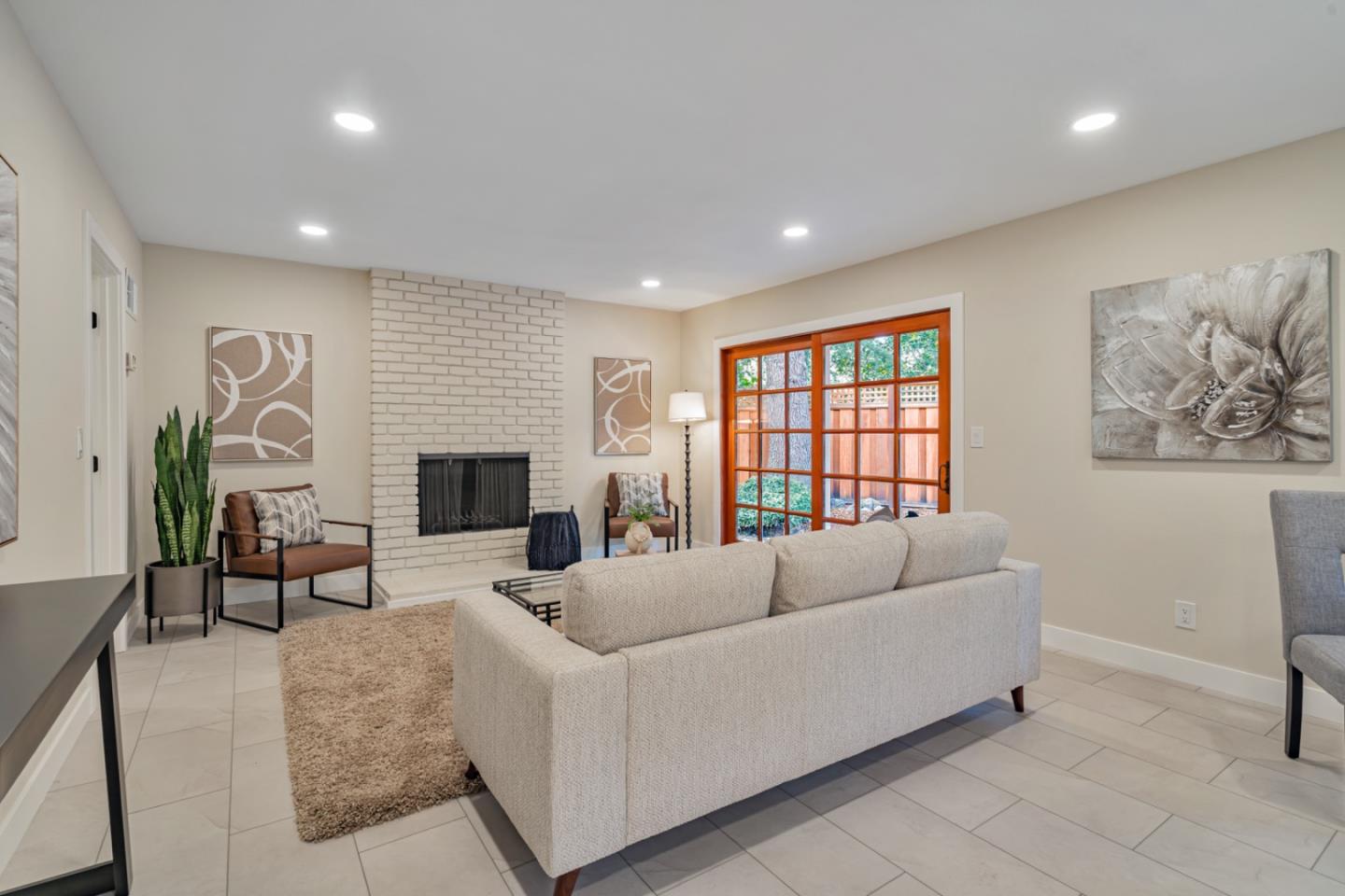 Detail Gallery Image 16 of 39 For 3574 Wellesley Ct, Mountain View,  CA 94040 - 4 Beds | 3 Baths