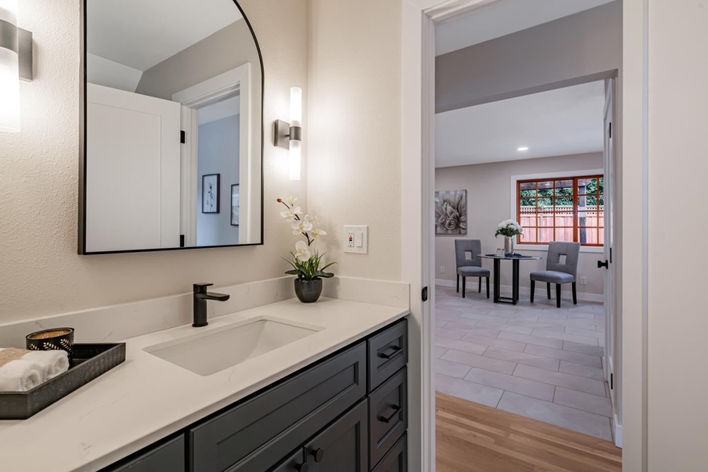 Detail Gallery Image 20 of 39 For 3574 Wellesley Ct, Mountain View,  CA 94040 - 4 Beds | 3 Baths