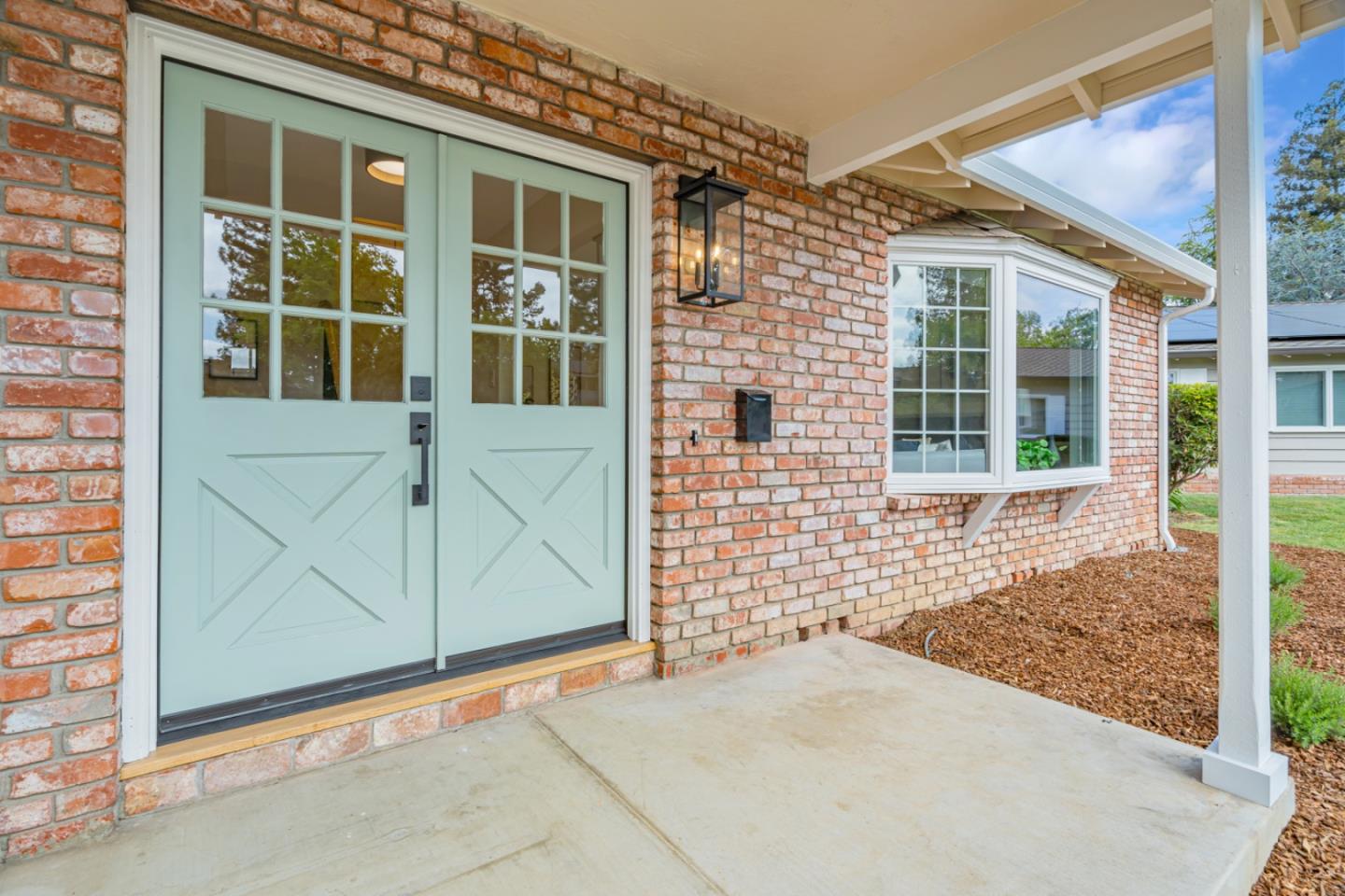 Detail Gallery Image 3 of 39 For 3574 Wellesley Ct, Mountain View,  CA 94040 - 4 Beds | 3 Baths