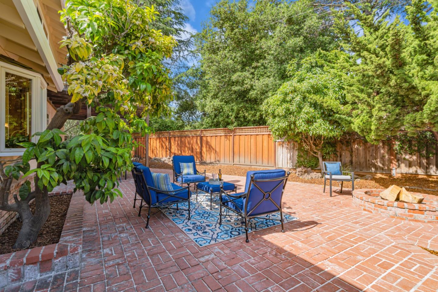 Detail Gallery Image 33 of 39 For 3574 Wellesley Ct, Mountain View,  CA 94040 - 4 Beds | 3 Baths