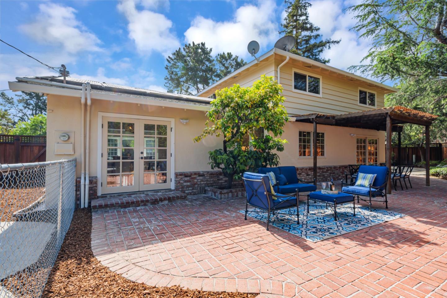 Detail Gallery Image 34 of 39 For 3574 Wellesley Ct, Mountain View,  CA 94040 - 4 Beds | 3 Baths