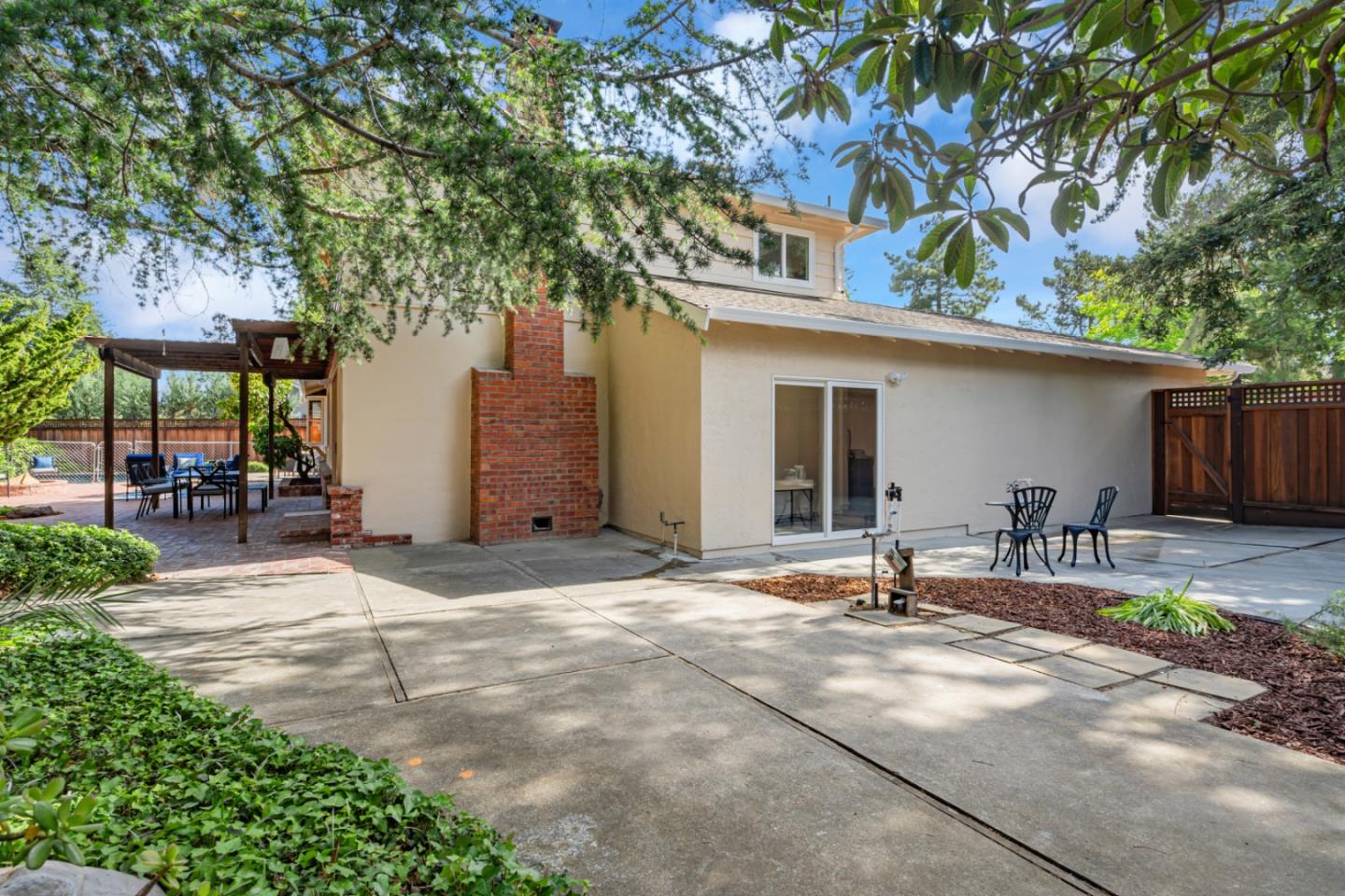 Detail Gallery Image 35 of 39 For 3574 Wellesley Ct, Mountain View,  CA 94040 - 4 Beds | 3 Baths