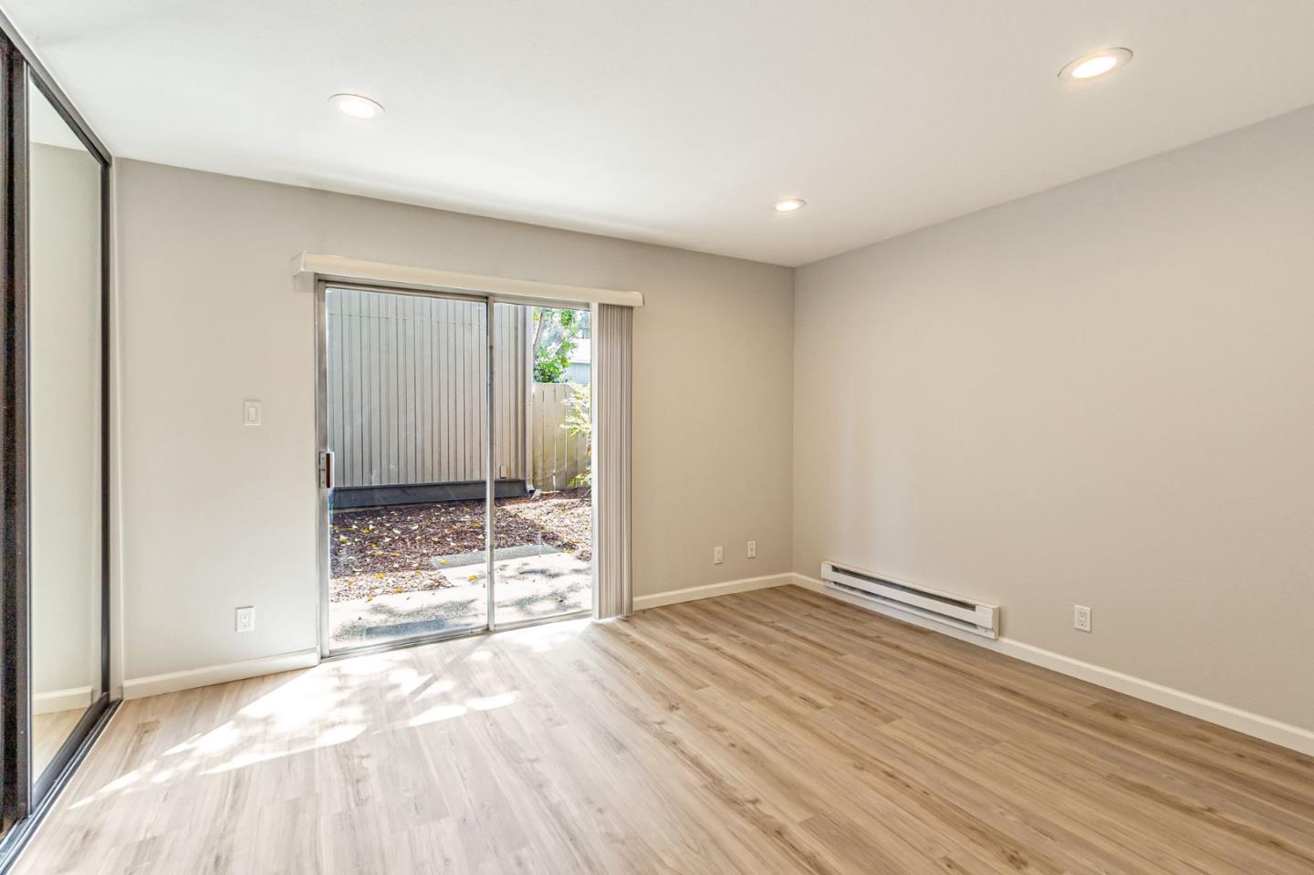 Detail Gallery Image 15 of 36 For 121 Buckingham Dr #10,  Santa Clara,  CA 95051 - 1 Beds | 1 Baths