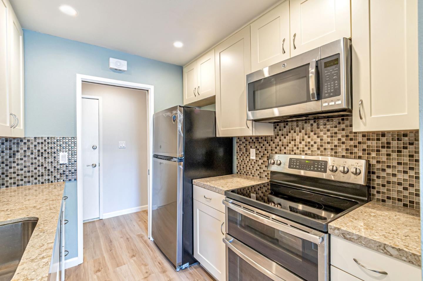Detail Gallery Image 9 of 36 For 121 Buckingham Dr #10,  Santa Clara,  CA 95051 - 1 Beds | 1 Baths