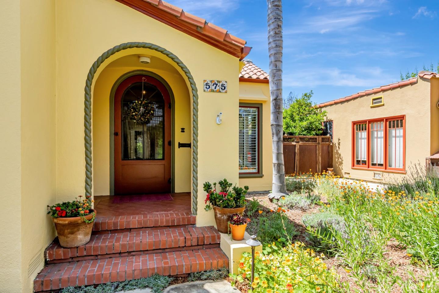Detail Gallery Image 6 of 59 For 575 S 14th St, San Jose,  CA 95112 - 3 Beds | 2 Baths