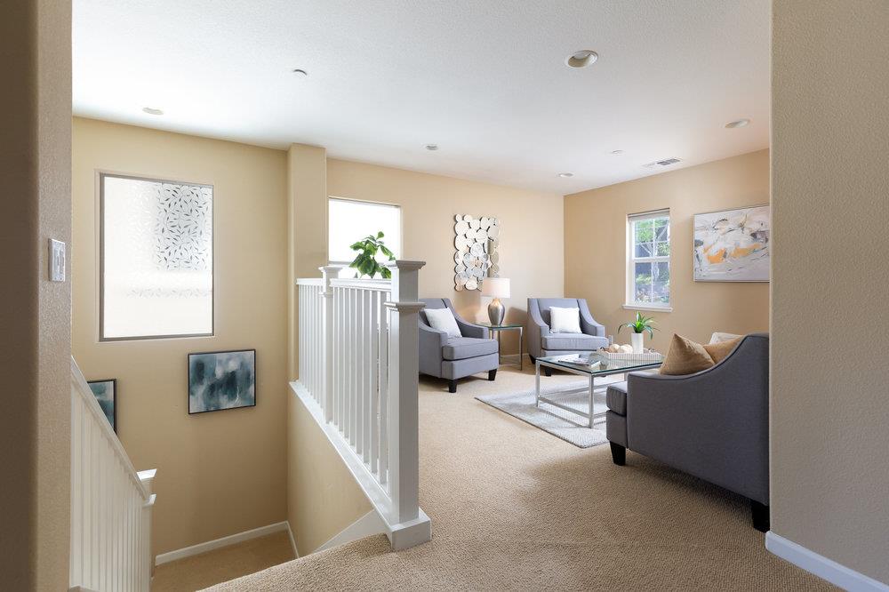 Detail Gallery Image 17 of 33 For 104 Meadowview Ln, Santa Cruz,  CA 95060 - 3 Beds | 2/1 Baths