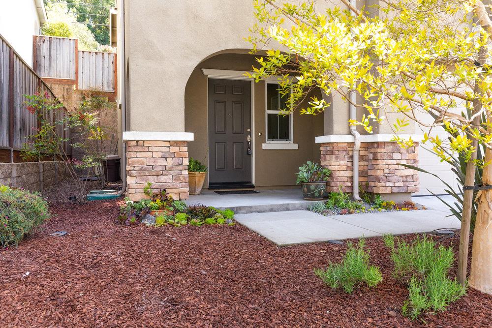 Detail Gallery Image 3 of 33 For 104 Meadowview Ln, Santa Cruz,  CA 95060 - 3 Beds | 2/1 Baths
