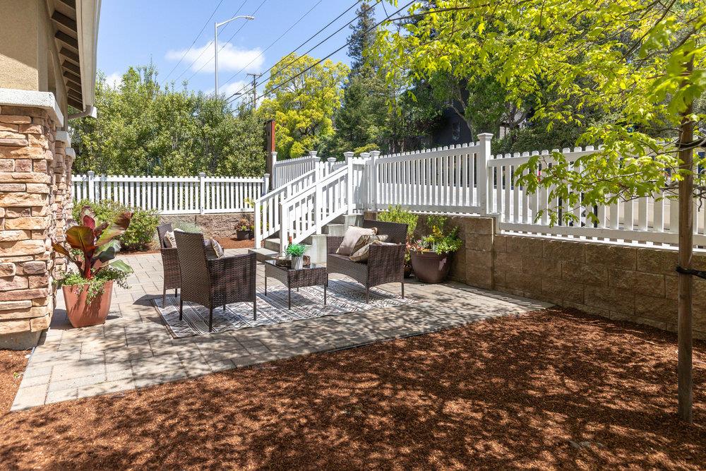 Detail Gallery Image 5 of 33 For 104 Meadowview Ln, Santa Cruz,  CA 95060 - 3 Beds | 2/1 Baths