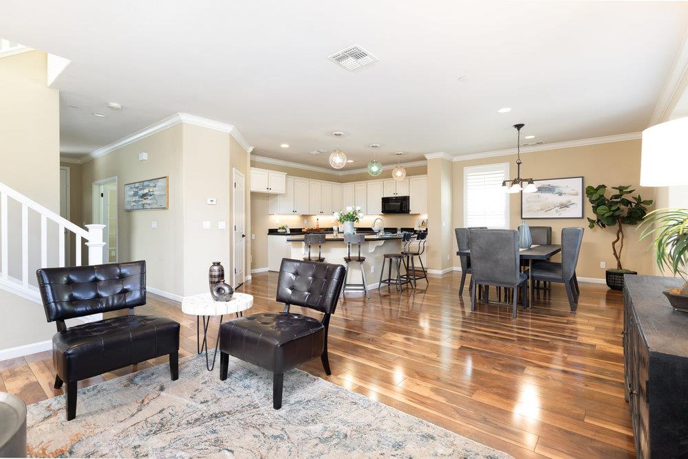 Detail Gallery Image 9 of 33 For 104 Meadowview Ln, Santa Cruz,  CA 95060 - 3 Beds | 2/1 Baths