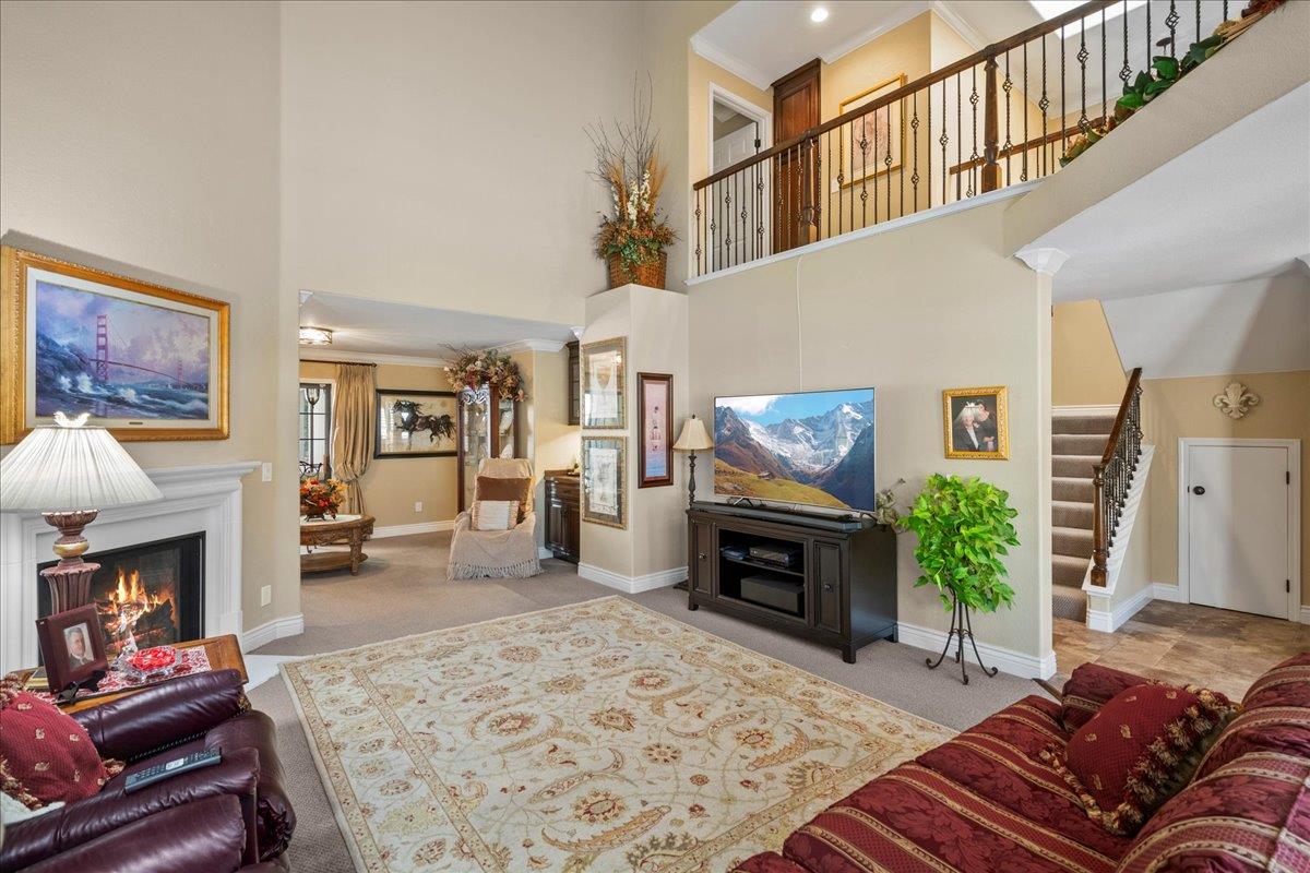 Detail Gallery Image 10 of 52 For 5866 Dry Oak Dr, San Jose,  CA 95120 - 3 Beds | 3 Baths