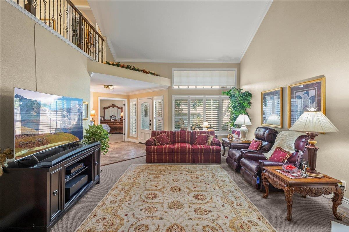 Detail Gallery Image 11 of 52 For 5866 Dry Oak Dr, San Jose,  CA 95120 - 3 Beds | 3 Baths