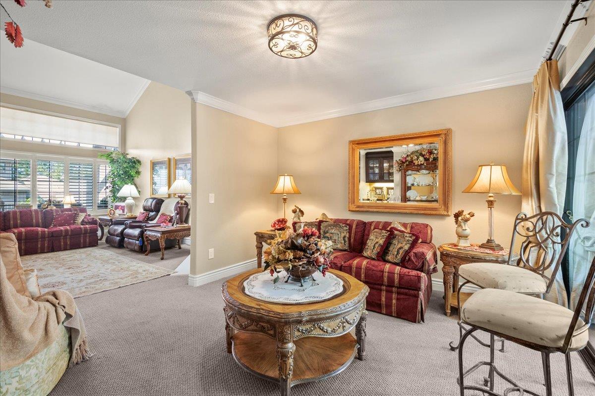 Detail Gallery Image 14 of 52 For 5866 Dry Oak Dr, San Jose,  CA 95120 - 3 Beds | 3 Baths