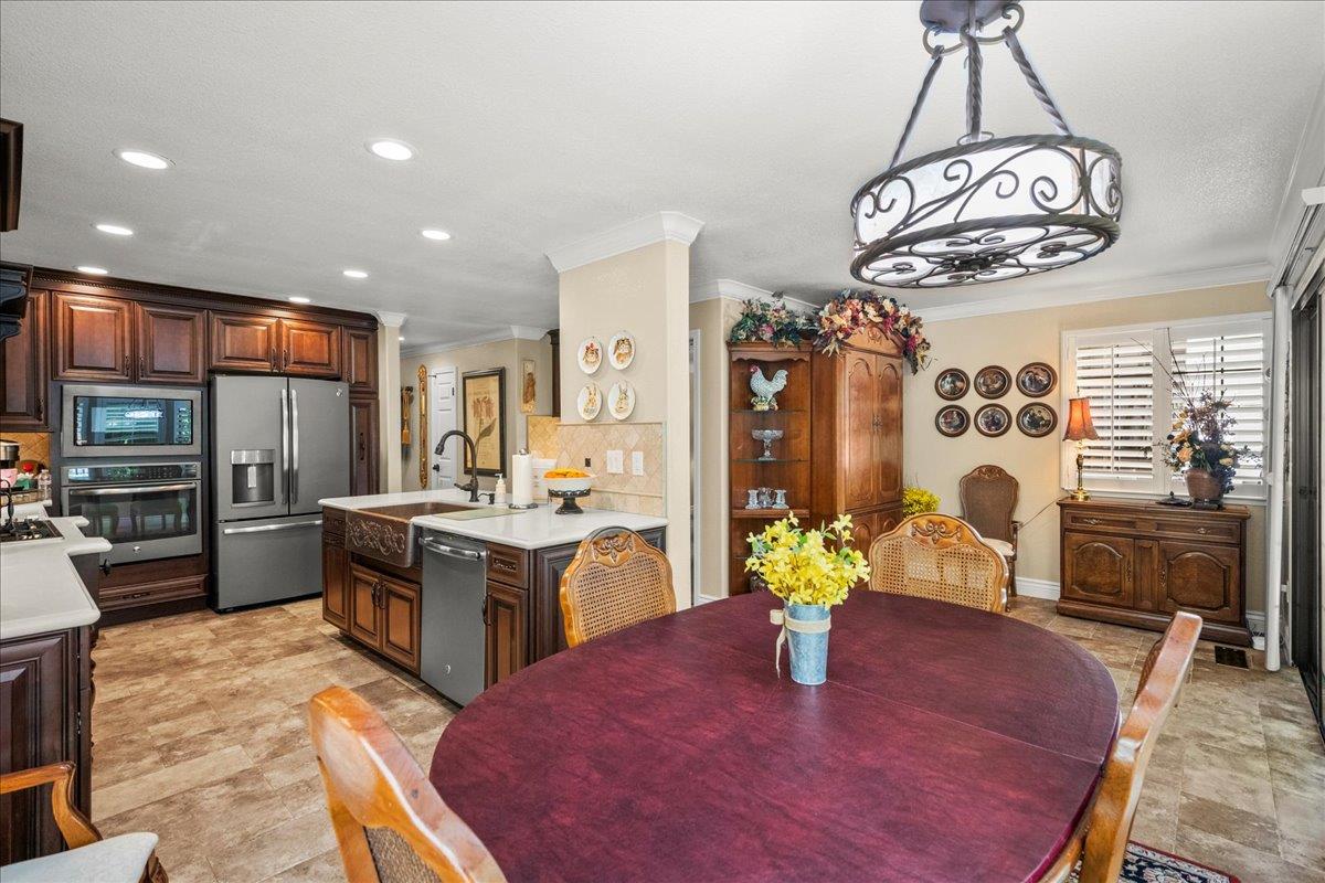 Detail Gallery Image 21 of 52 For 5866 Dry Oak Dr, San Jose,  CA 95120 - 3 Beds | 3 Baths