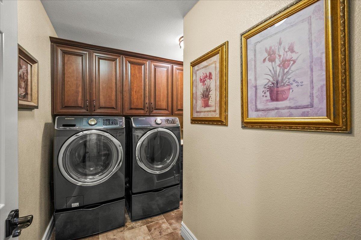 Detail Gallery Image 24 of 52 For 5866 Dry Oak Dr, San Jose,  CA 95120 - 3 Beds | 3 Baths