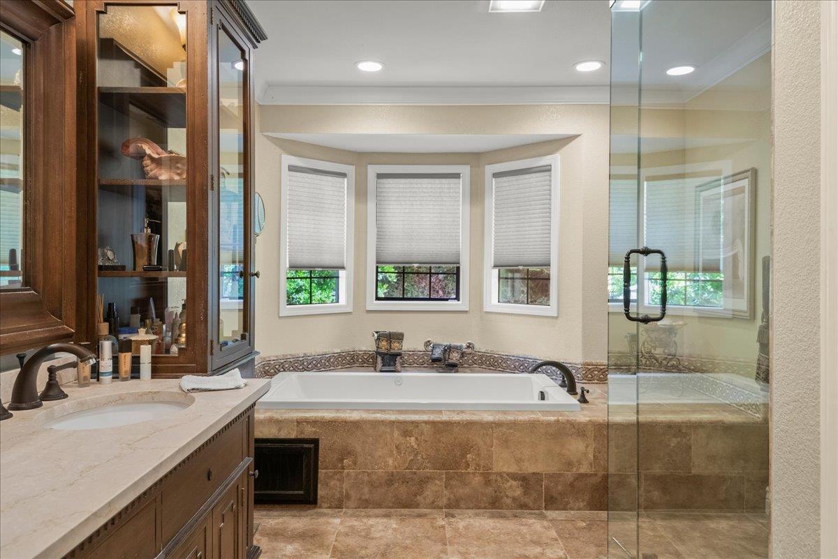Detail Gallery Image 36 of 52 For 5866 Dry Oak Dr, San Jose,  CA 95120 - 3 Beds | 3 Baths