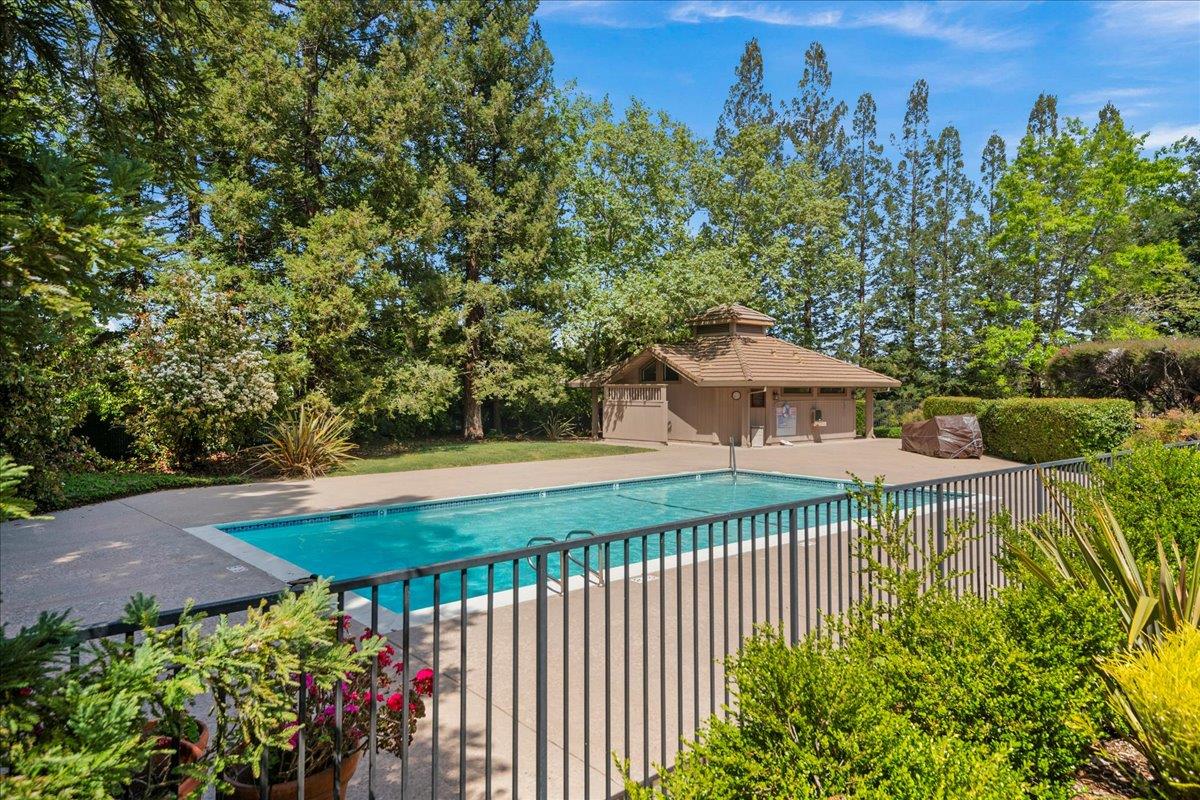 Detail Gallery Image 46 of 52 For 5866 Dry Oak Dr, San Jose,  CA 95120 - 3 Beds | 3 Baths