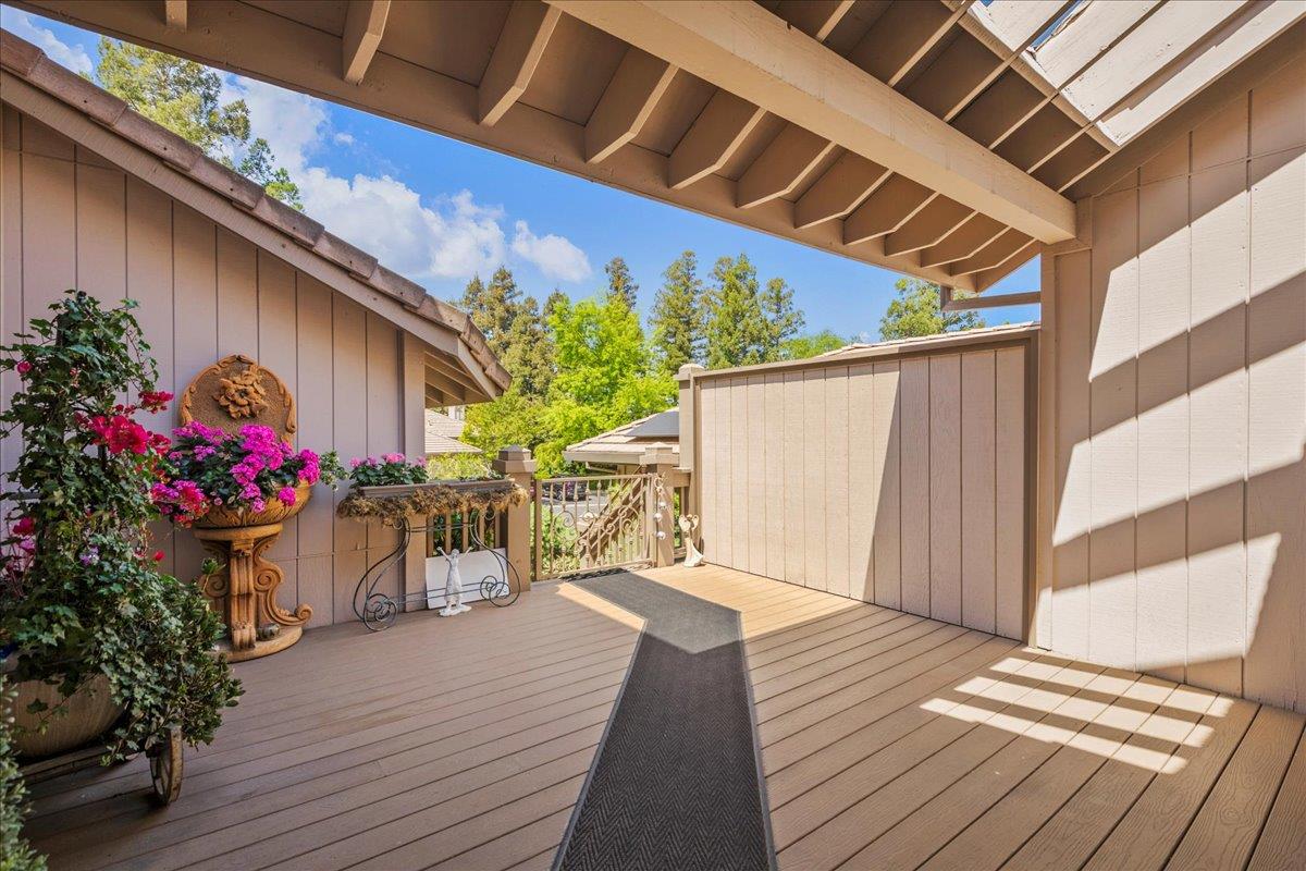 Detail Gallery Image 5 of 52 For 5866 Dry Oak Dr, San Jose,  CA 95120 - 3 Beds | 3 Baths