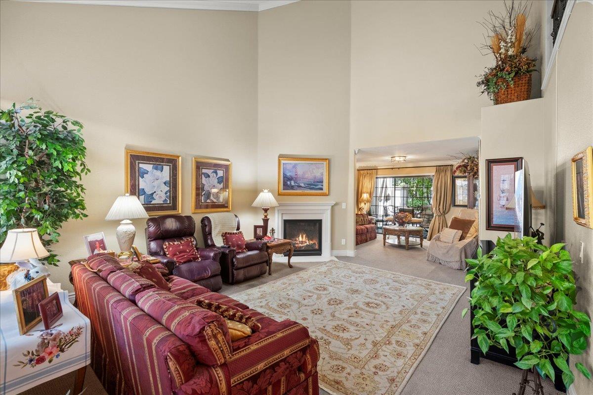 Detail Gallery Image 8 of 52 For 5866 Dry Oak Dr, San Jose,  CA 95120 - 3 Beds | 3 Baths