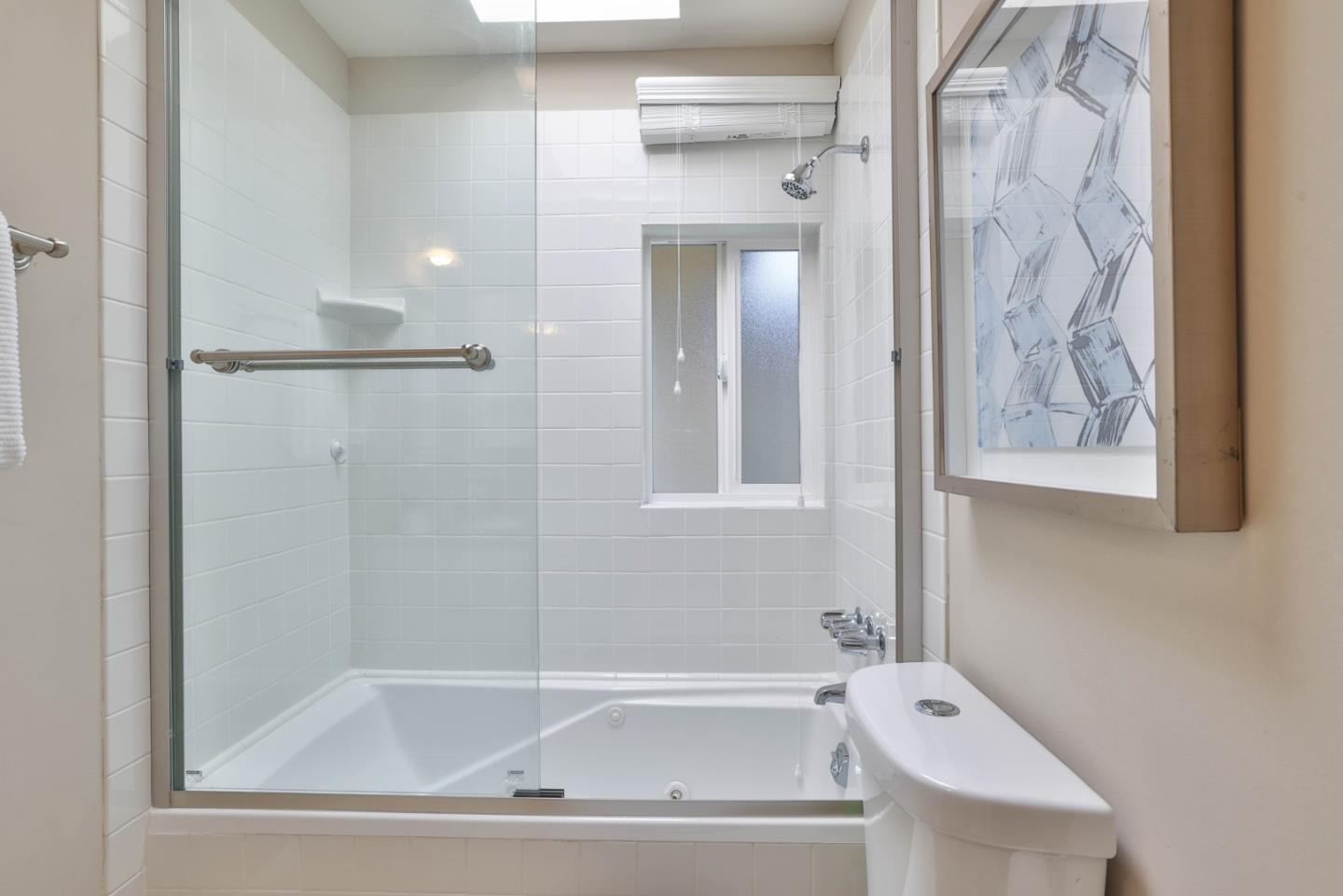 Detail Gallery Image 12 of 17 For 6509 Devonshire Dr, San Jose,  CA 95129 - 3 Beds | 2 Baths