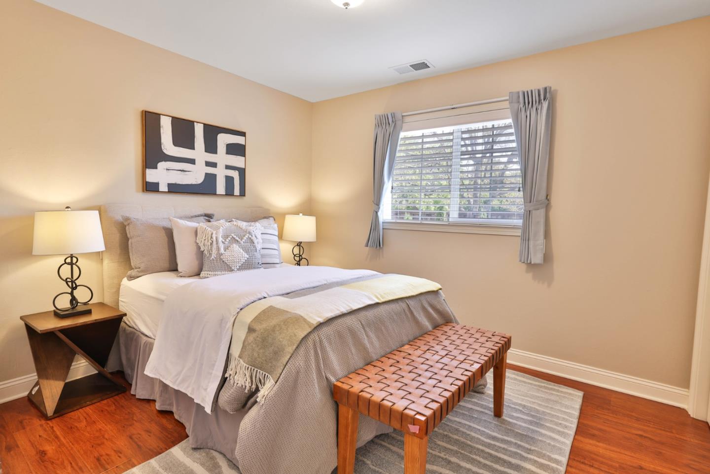 Detail Gallery Image 7 of 17 For 6509 Devonshire Dr, San Jose,  CA 95129 - 3 Beds | 2 Baths