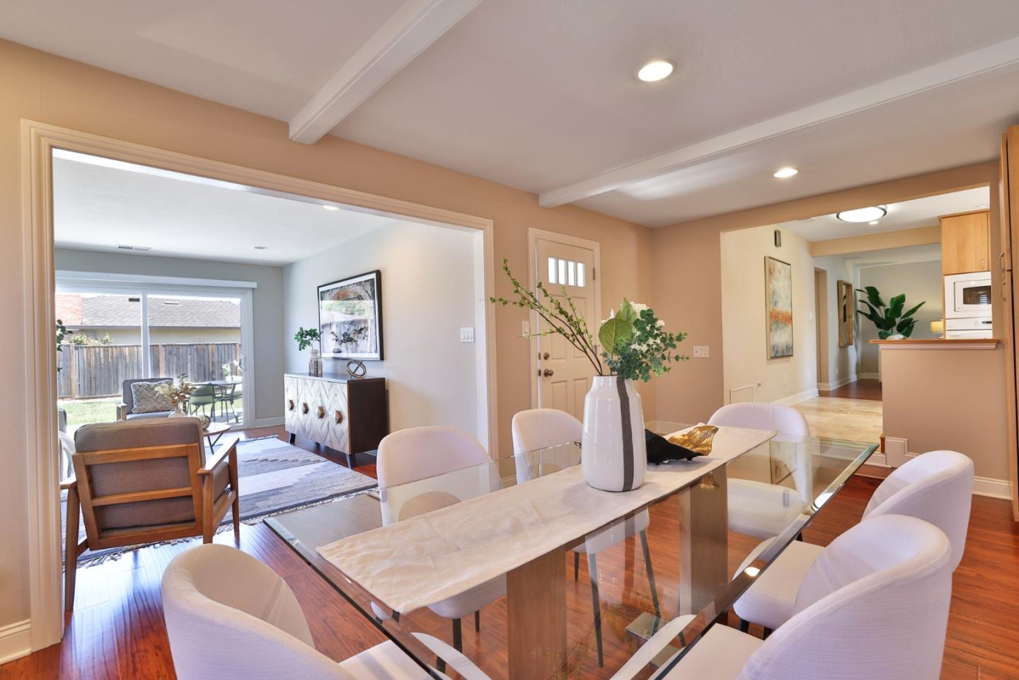 Detail Gallery Image 8 of 17 For 6509 Devonshire Dr, San Jose,  CA 95129 - 3 Beds | 2 Baths