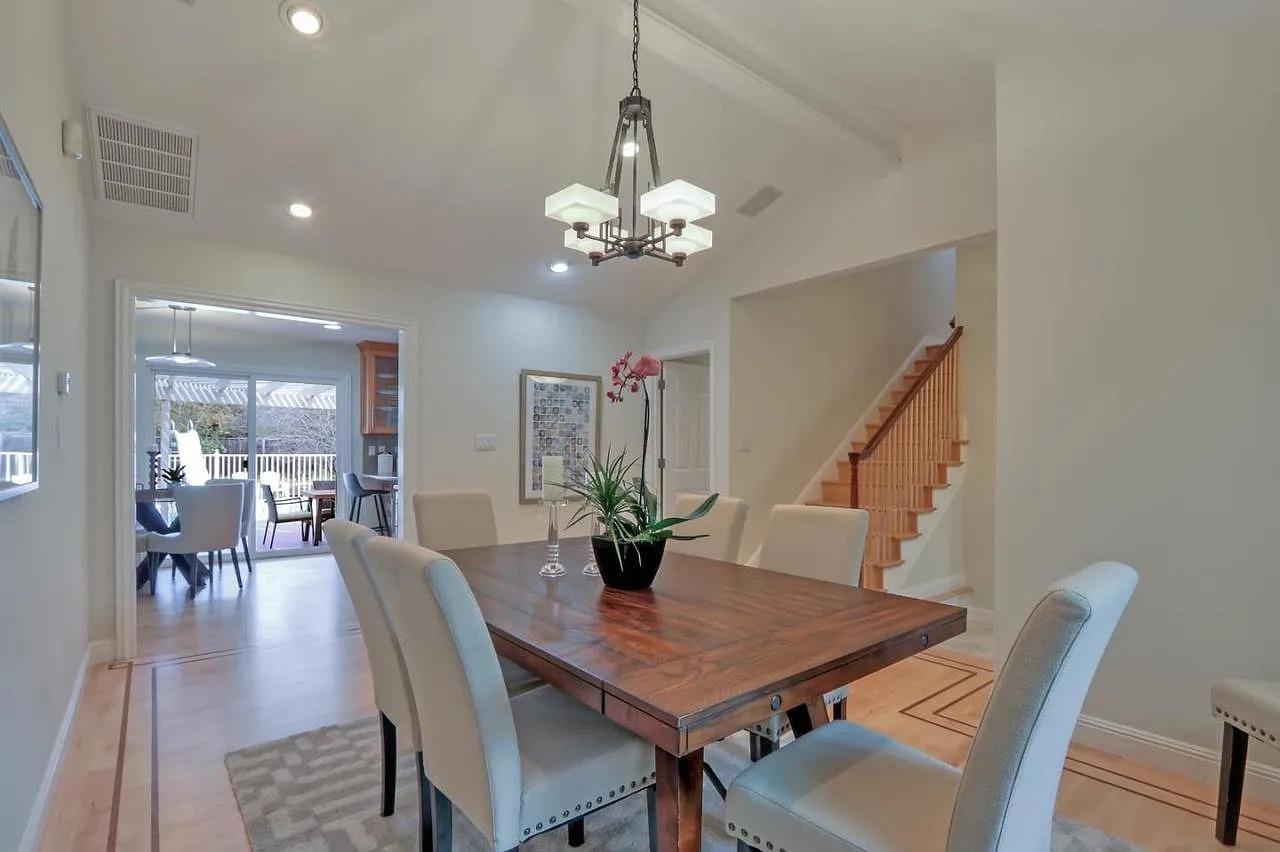 Detail Gallery Image 11 of 22 For 19775 Sea Gull Ct, Saratoga,  CA 95070 - 5 Beds | 3 Baths