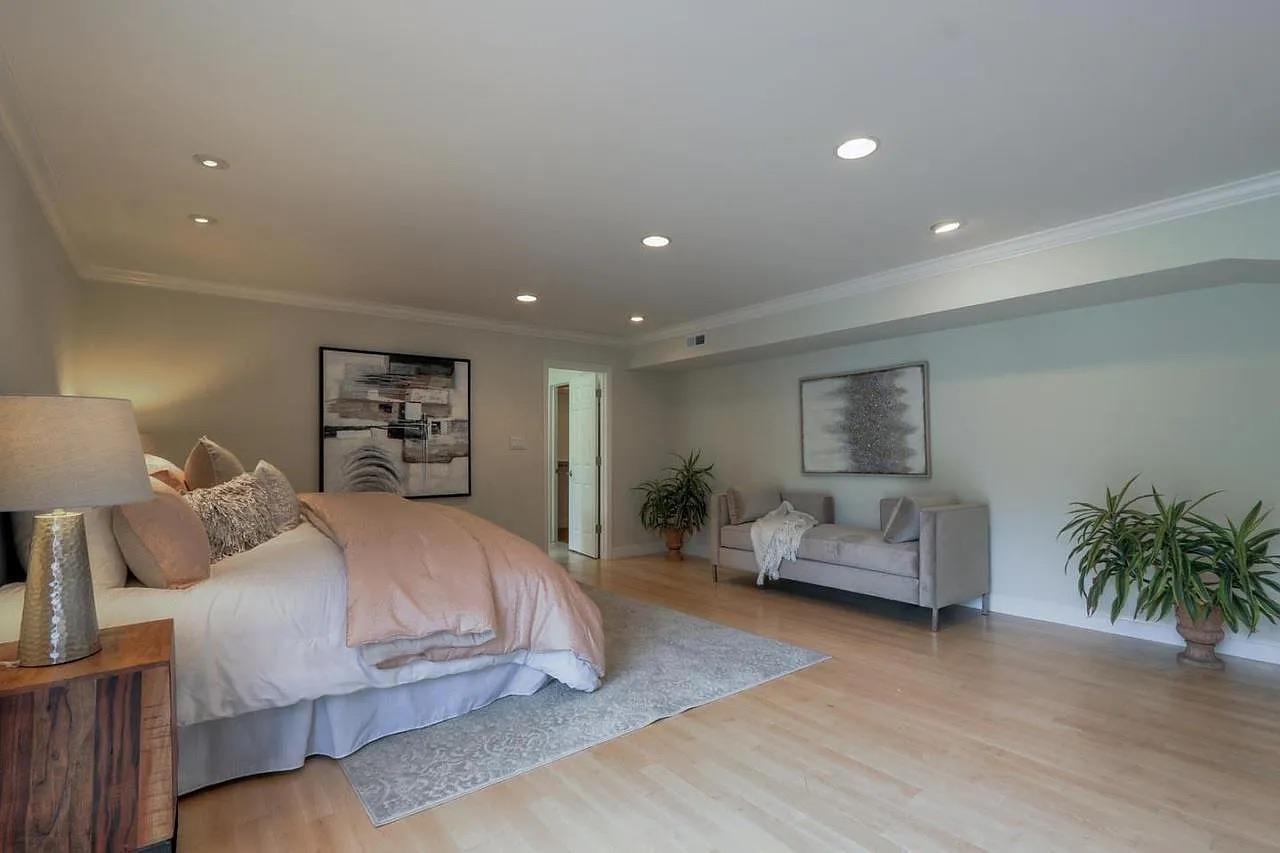 Detail Gallery Image 14 of 22 For 19775 Sea Gull Ct, Saratoga,  CA 95070 - 5 Beds | 3 Baths