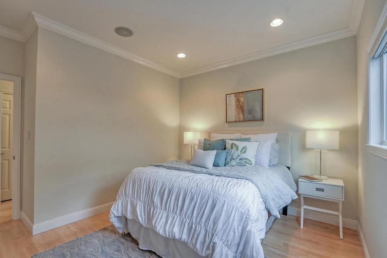 Detail Gallery Image 16 of 22 For 19775 Sea Gull Ct, Saratoga,  CA 95070 - 5 Beds | 3 Baths