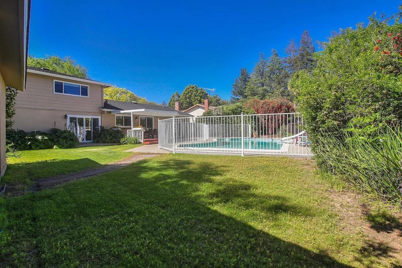 Detail Gallery Image 20 of 22 For 19775 Sea Gull Ct, Saratoga,  CA 95070 - 5 Beds | 3 Baths