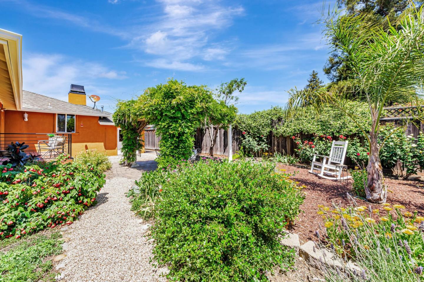 Detail Gallery Image 29 of 35 For 824 8th Ave, Redwood City,  CA 94063 - 3 Beds | 2 Baths